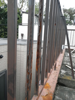 ベランダ施工時期のめやす写真：柵など鉄部のサビ